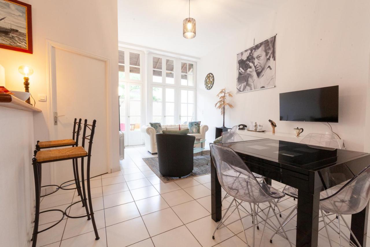Le Patio - Hypercentre - Cour Au Calme - Wifi Apartment Vannes Luaran gambar